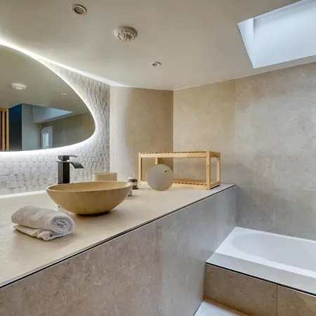 Luxurious Flat - Square Du Temple In Appartamento *